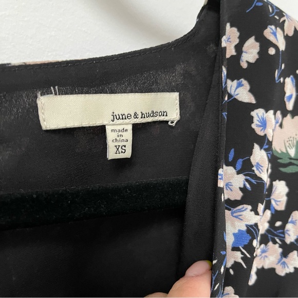 June & Hudson dress from Nordstrom, Like new. Size XS - Picture 4 of 10